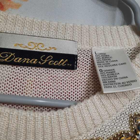 ~{Dana Scott}~ Vintage heavily embellished sweater. - Picture 6 of 6
